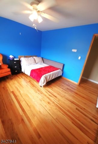 71 Hackberry Pl, Clifton City, NJ 07013