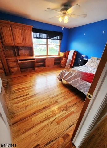 71 Hackberry Pl, Clifton City, NJ 07013