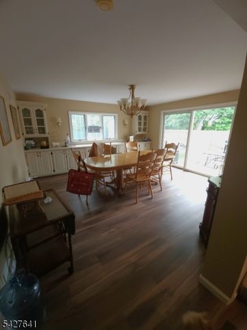 71 Hackberry Pl, Clifton City, NJ 07013