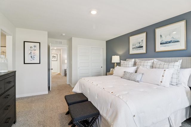 1697 Baler Avenue, Aurora, IL 60503