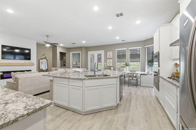 4207 Artabri, San Antonio, TX 78261