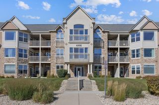 6995 S Riverwood BOULEVARD #S-301, Franklin, WI 53132