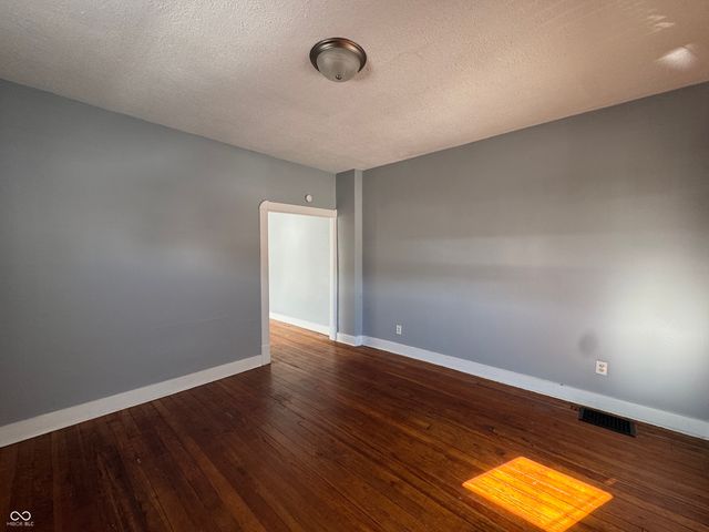 1546 S Alabama Street, Indianapolis, IN 46225