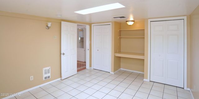 2520 E Helen Street, Tucson, AZ 85716