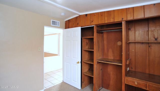 2520 E Helen Street, Tucson, AZ 85716