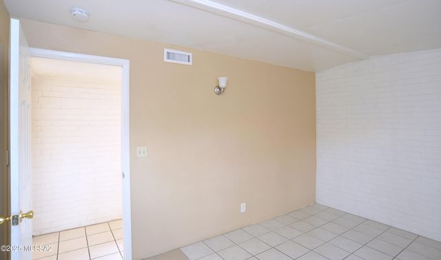 2520 E Helen Street, Tucson, AZ 85716