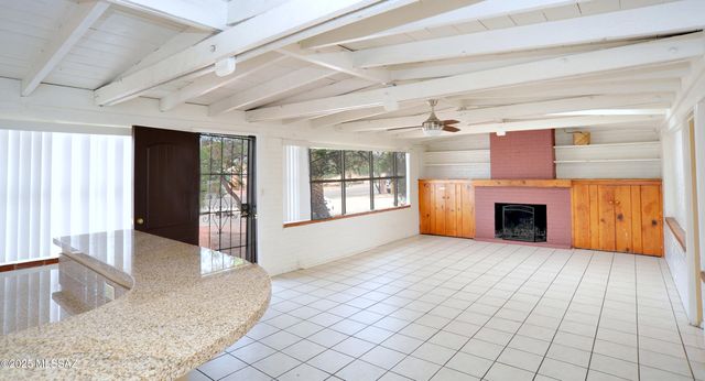 2520 E Helen Street, Tucson, AZ 85716