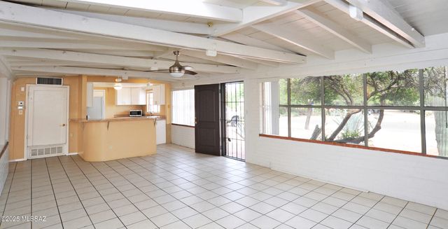 2520 E Helen Street, Tucson, AZ 85716