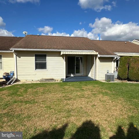 1088 WESTGATE DRIVE, Chambersburg, PA 17201