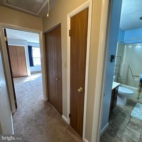 1088 WESTGATE DRIVE, Chambersburg, PA 17201
