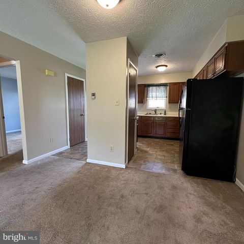 1088 WESTGATE DRIVE, Chambersburg, PA 17201