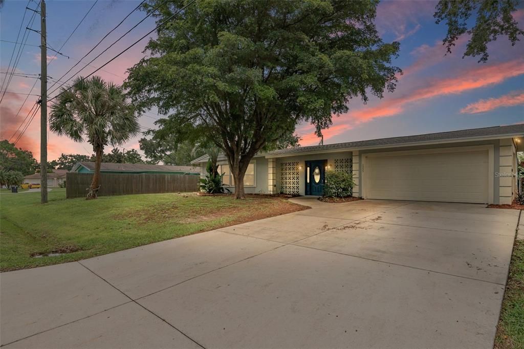 6555 CONNECTICUT AVENUE, Sarasota, FL 34243