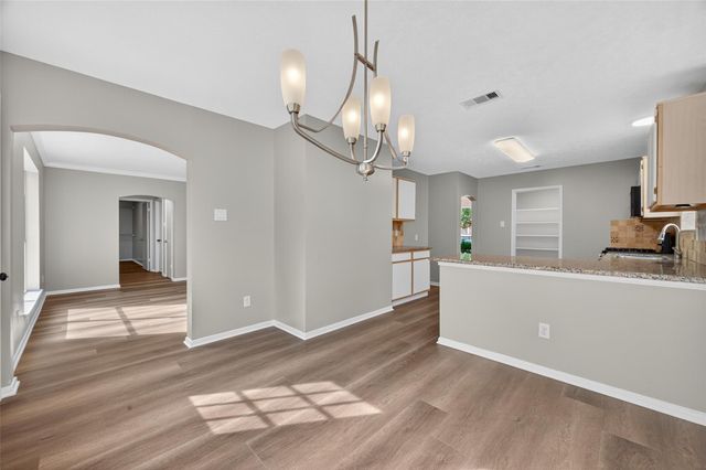 1826 Oak Valley, Kemah, TX 77565