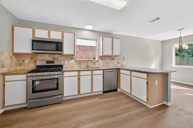 1826 Oak Valley, Kemah, TX 77565