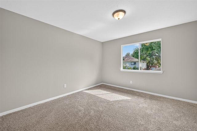 1826 Oak Valley, Kemah, TX 77565