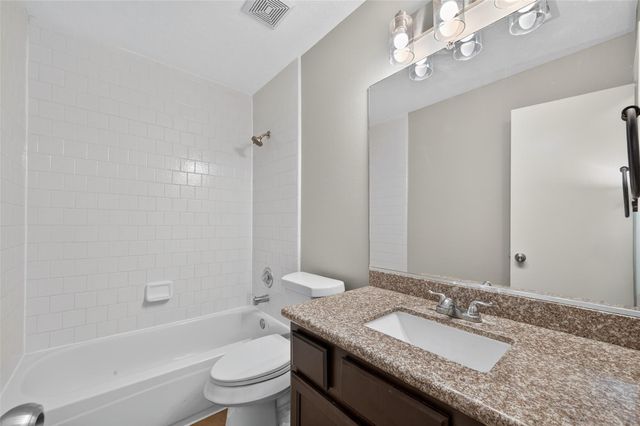 1826 Oak Valley, Kemah, TX 77565