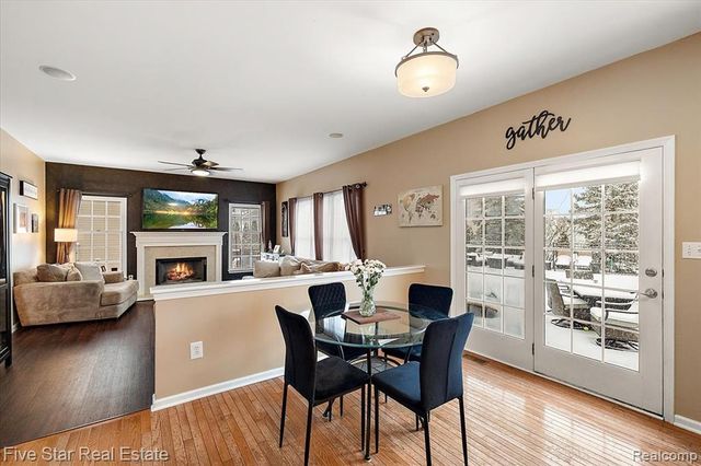 1159 Horseshoe Drive, South Lyon, MI 48178