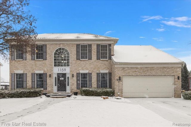 1159 Horseshoe Drive, South Lyon, MI 48178