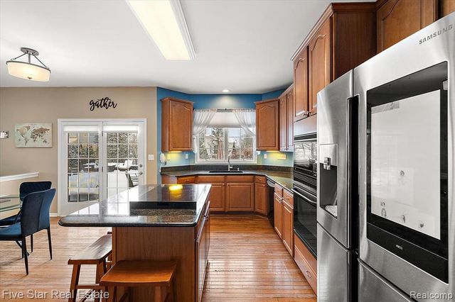 1159 Horseshoe Drive, South Lyon, MI 48178