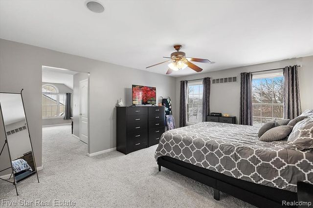 1159 Horseshoe Drive, South Lyon, MI 48178