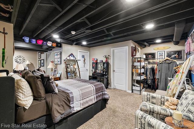 1159 Horseshoe Drive, South Lyon, MI 48178