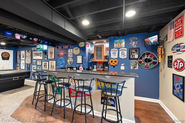 1159 Horseshoe Drive, South Lyon, MI 48178