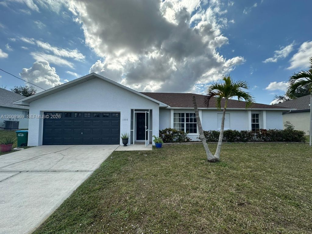 1306 SW 11 th, Cape Coral, FL 33991