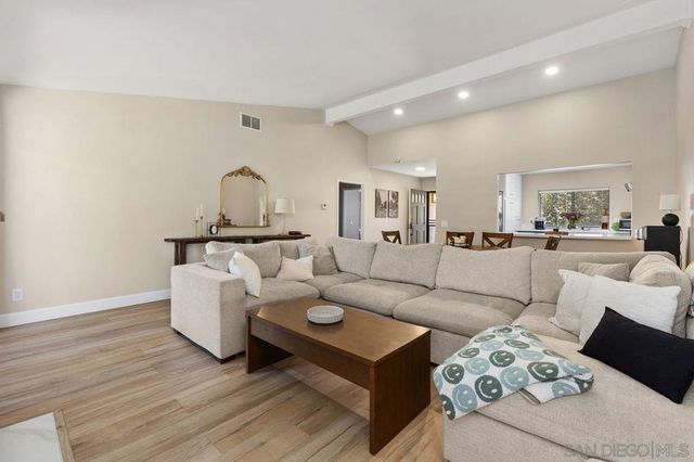 4123 Oak Island, Fallbrook, CA 92028