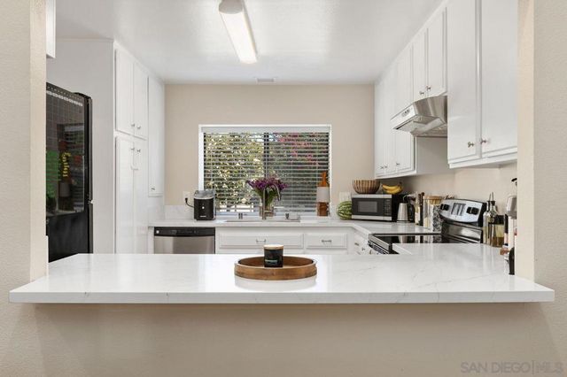 4123 Oak Island, Fallbrook, CA 92028
