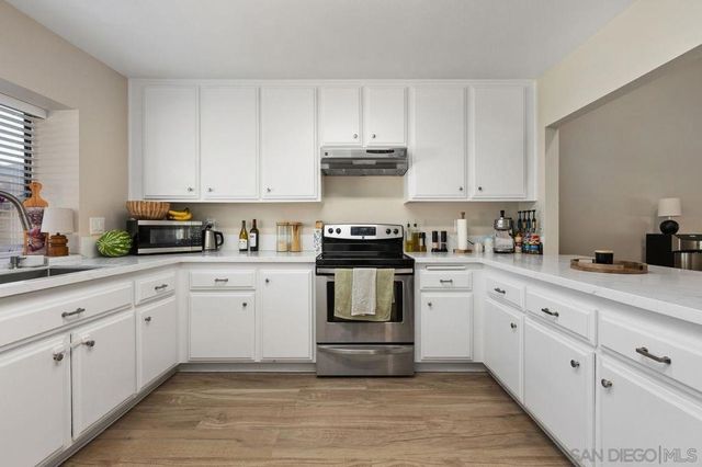 4123 Oak Island, Fallbrook, CA 92028