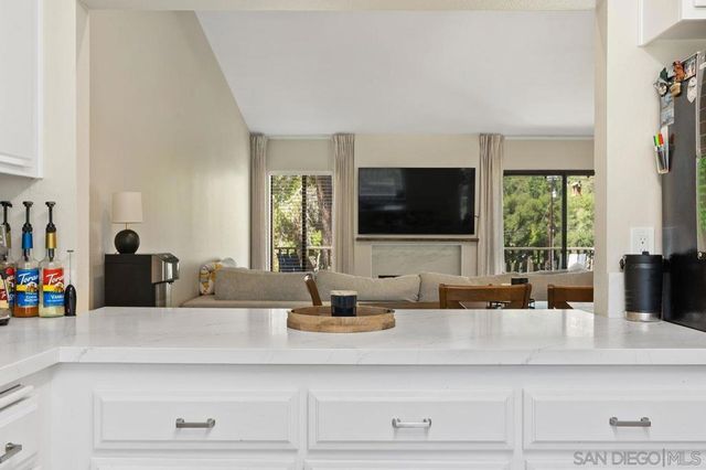 4123 Oak Island, Fallbrook, CA 92028