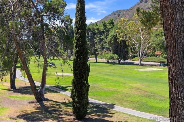 4123 Oak Island, Fallbrook, CA 92028