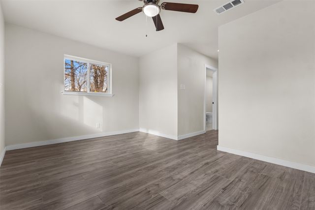 1917 Windlea Drive, Euless, TX 76040