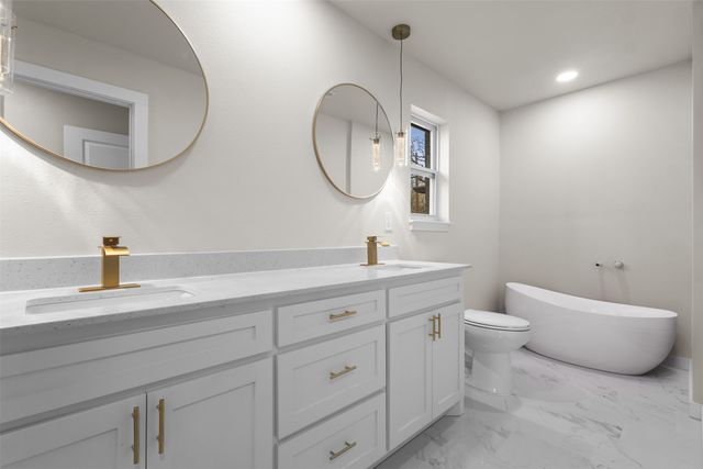 1917 Windlea Drive, Euless, TX 76040