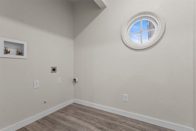 1917 Windlea Drive, Euless, TX 76040