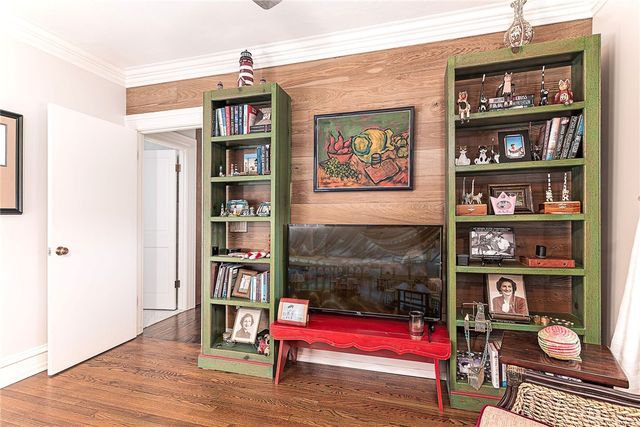 12 Coldbrook Court, Cranston, RI 02920