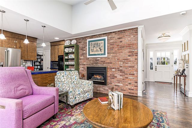 12 Coldbrook Court, Cranston, RI 02920