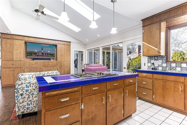 12 Coldbrook Court, Cranston, RI 02920