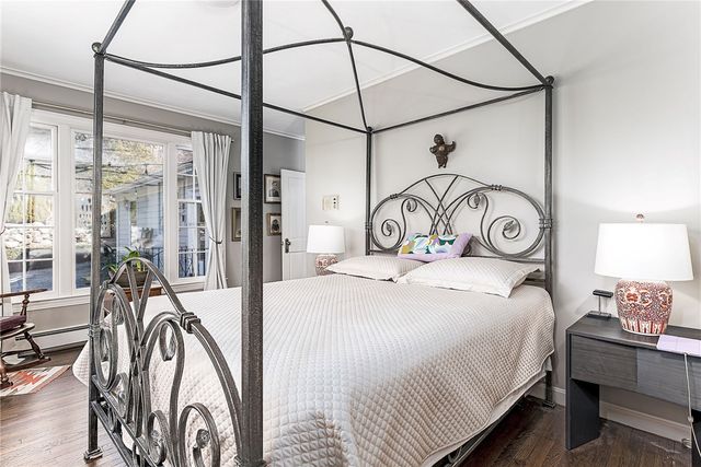 12 Coldbrook Court, Cranston, RI 02920