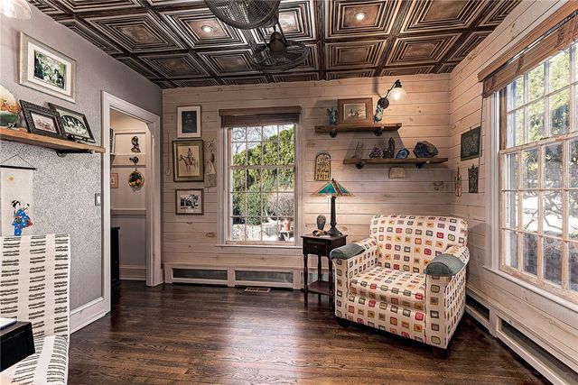 12 Coldbrook Court, Cranston, RI 02920