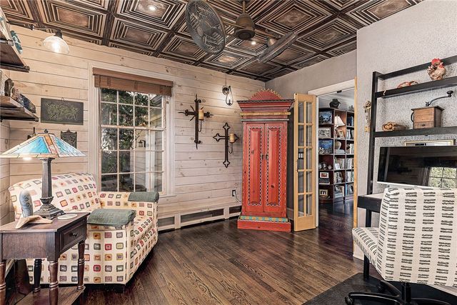 12 Coldbrook Court, Cranston, RI 02920