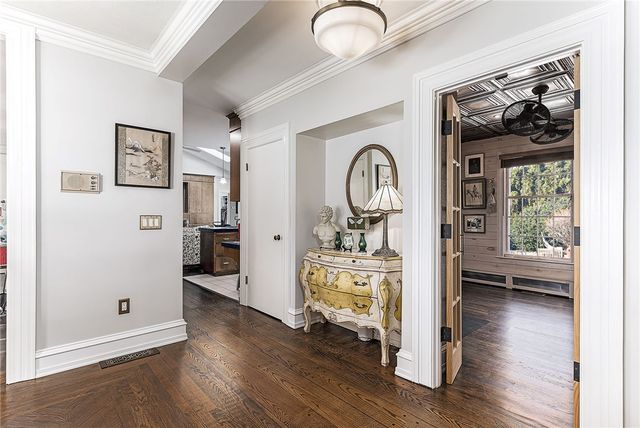 12 Coldbrook Court, Cranston, RI 02920