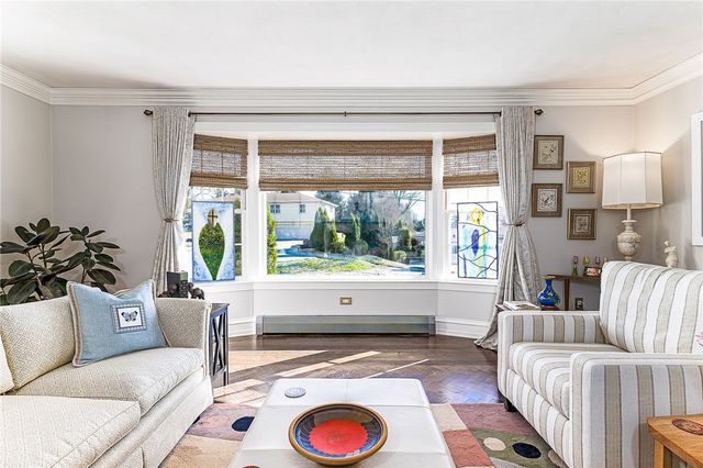 12 Coldbrook Court, Cranston, RI 02920