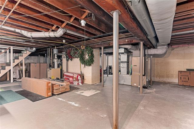 12 Coldbrook Court, Cranston, RI 02920