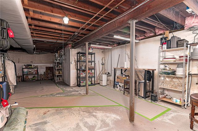 12 Coldbrook Court, Cranston, RI 02920