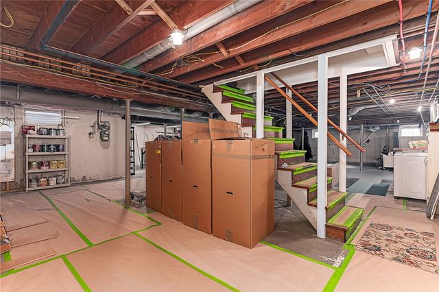 12 Coldbrook Court, Cranston, RI 02920