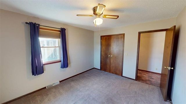 15293 Skyway Drive, Bonner Springs, KS 66012