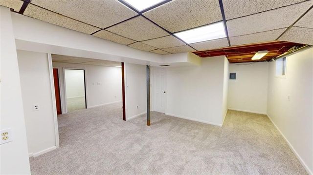 15293 Skyway Drive, Bonner Springs, KS 66012