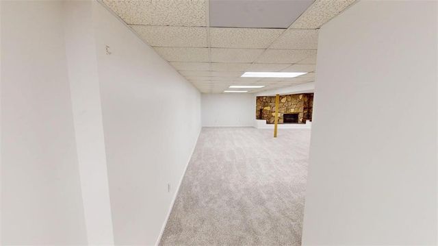 15293 Skyway Drive, Bonner Springs, KS 66012