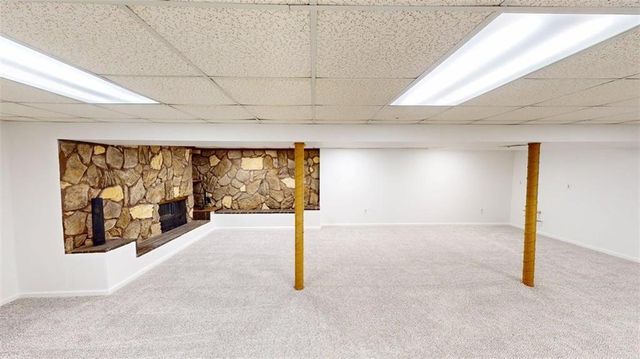 15293 Skyway Drive, Bonner Springs, KS 66012